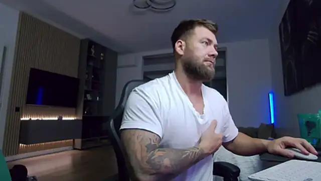 Chatroom XXX en direct de UbbeViking