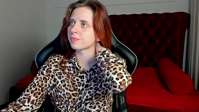 FreyaVey: онлайн-секс-чат