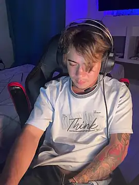 AngelLatinBoy Webcam show