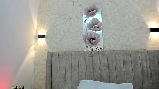 thamiina_ Chat XXX live