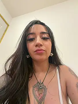 EmmyEvans1 Live XXX-Chat