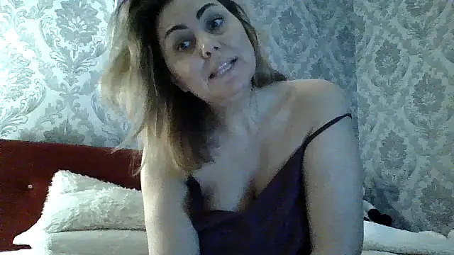 دردشة Emma_roqueen الجنسية المباشرة