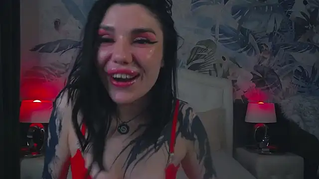 MaeveMoon Adlı Modelin Canlı XXX Sohbeti