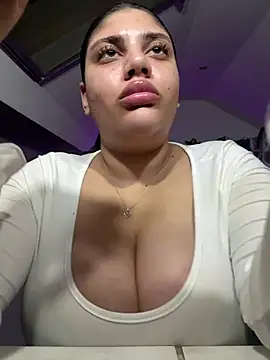 Czat XXX na żywo – MinaKhalina