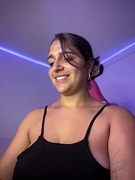 Živý XXX chat Alice777_