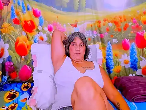 indianroxy: απευθείας συνομιλία ΧΧΧ