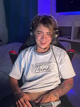 AngelLatinBoy Webcam show