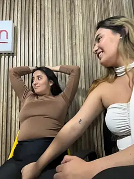 Antonella_Julieta élő XXX-chatje