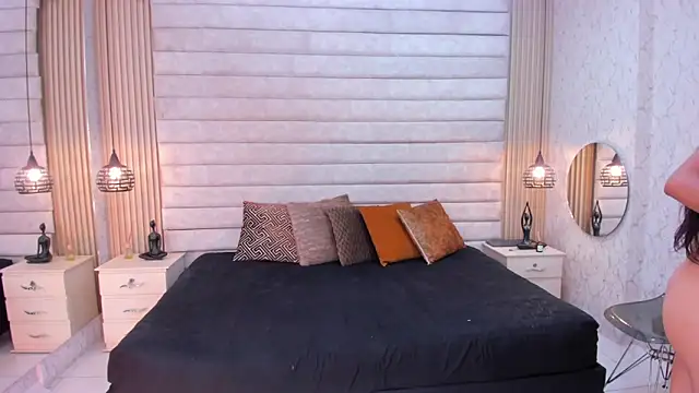 دردشة VictoriaaBlair الج نسية المباشرة