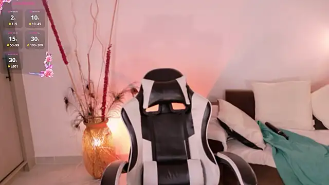 ChloeMoreti's Live XXX Chat