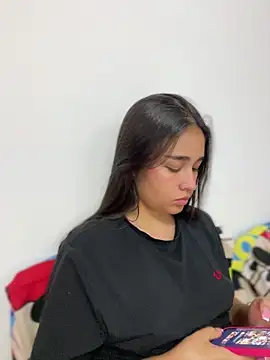 دردشة I_Samanthaa الجنسية المباشرة