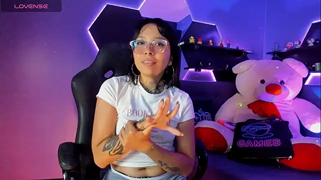 DaphneHarrison: онлайн-секс-чат