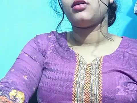 Emma_4433's Webcam Show