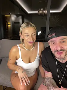 Živý XXX chat SexOnMyLvL