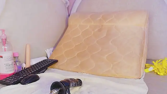 celeste_jhons Adlı Modelin Canlı XXX Sohbeti