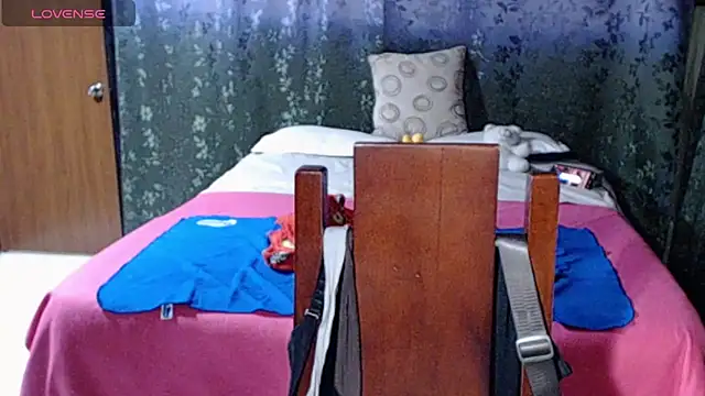 miia-big1boobs_'s Live XXX Chat