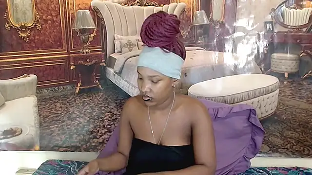 Chatroom XXX en direct de EroticSexyPrada