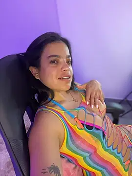 JuanitaMore01's Live XXX Chat