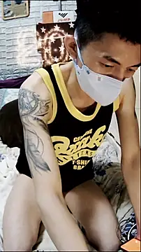 Christopher1024 即時 XXX 聊天