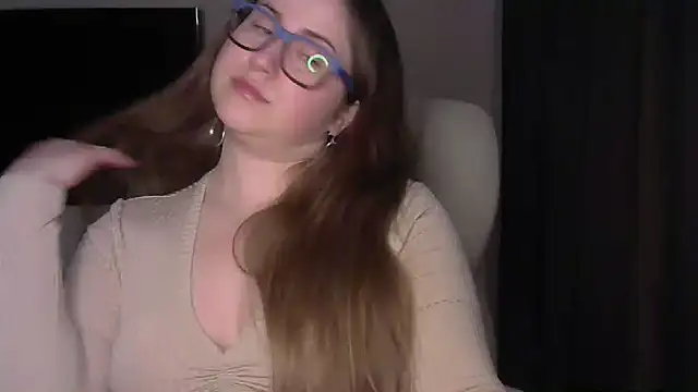 SeasonalSomeone's Live XXX Chat