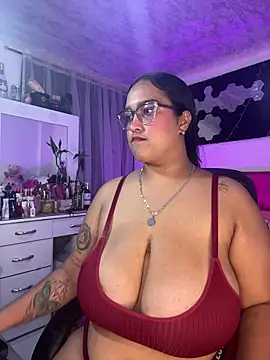 Teffy__xxx Adlı Modelin Canlı XXX Sohbeti