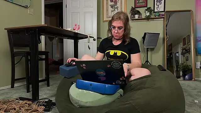 MirandaFlowersのライブXXXチャット