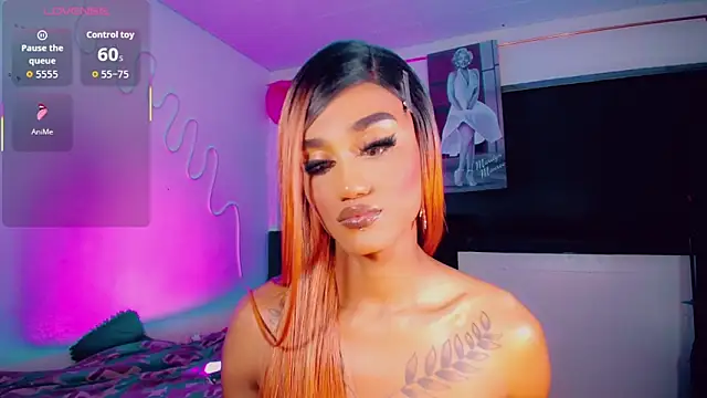 Kendall_hornyy Show Webcam