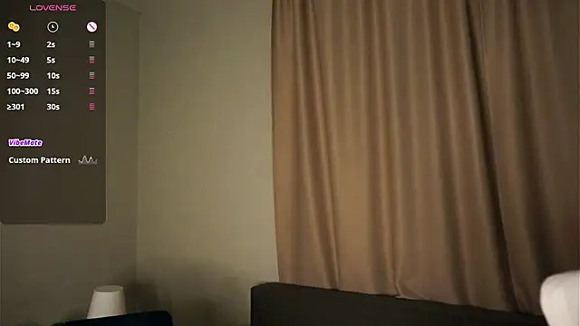 EffieHenri's Webcam Show