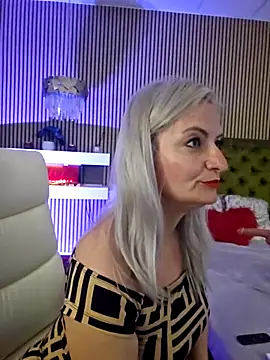 LadyTouch – Naživo XXX chat