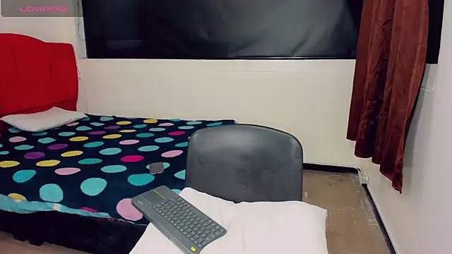 แชท XXX สดของ Britany_montiel