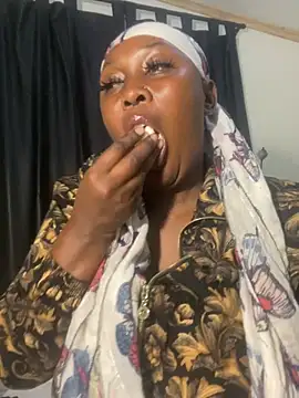 Cardiebae89 লাইভ XXX চ্যাট