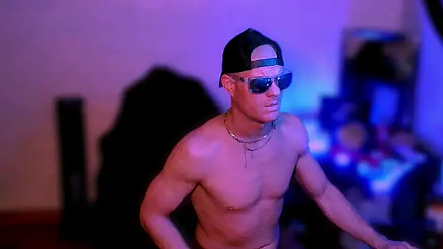 JockNThirsty Show in webcam