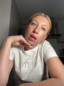 Kittie_Valentine live XXX chat