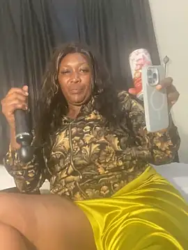 Cardiebae89's Live XXX Chat