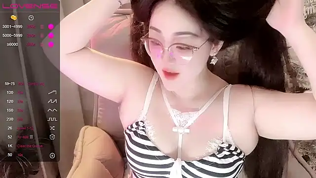 Monica-666888- – Naživo XXX chat