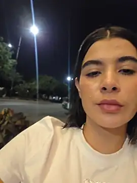 Sweetnahoxxx Adlı Modelin Canlı XXX Sohbeti