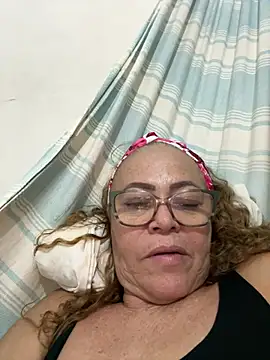 Granny6boys Chat XXX in diretta