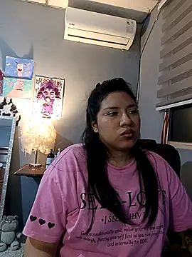 Онлайн чат XXX DanelyLopez