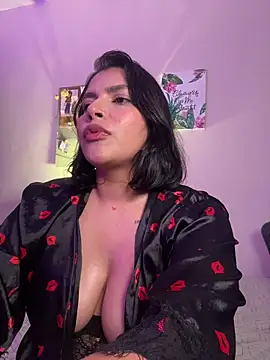 دردشة GigiiStone الجنسية المباشرة