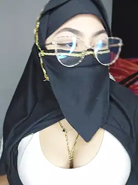 Elinaax Show in webcam