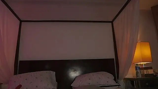 Katyerave: απευθείας συνομιλία ΧΧΧ