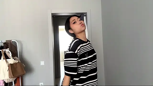 SweetMiaXOn Live XXX chat