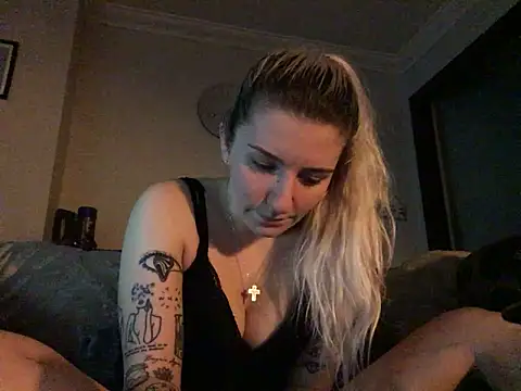 Chatroom XXX en direct de xxamyleighxx