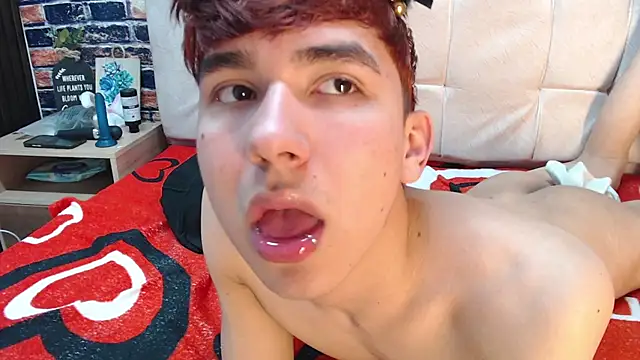 Онлайн чат XXX massimoferrera303av