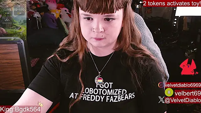 VelvetDiablo's Live XXX Chat