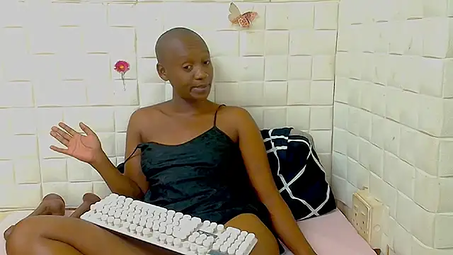 Chat XXX en directo de EbonyOlive69