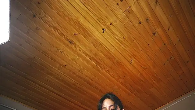 coraline_latin's Webcam Show