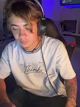 AngelLatinBoy – Live XXX-chat