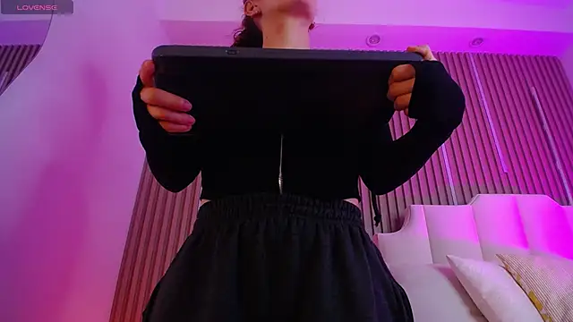 Katy_Van Live XXX-chat