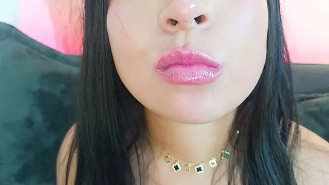 mia_roux1 লাইভ XXX চ্যাট